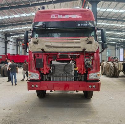 Caminhão de descarga Sinotruk de alta capacidade de aço carbono com sistema de direção hidráulica 351-450hp