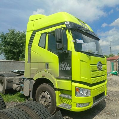 ZZ4257N3247E1H 1000L Tanque de combustível Diesel Trator caminhão J6p420HP com tecnologia avançada