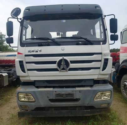 Veículo de tração Beiben 6X4 com direção hidráulica e assistência de direção auxiliar