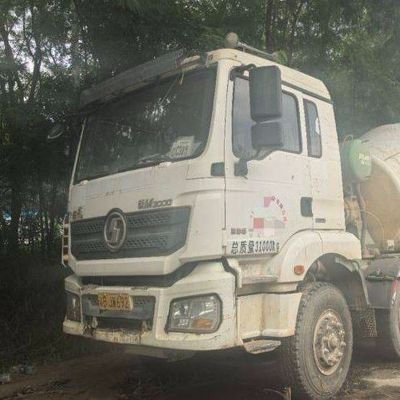 Sinotruk 8m3 Agitador Diesel Camião de caminhão com direção hidráulica