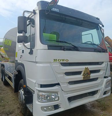 Euro 3 HOWO 12m3 380HP Caminhão de mistura de concreto clássico com direção de assistência eléctrica