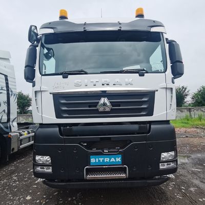 Sinotruk Sitrak 600L Tanque de combustível caminhão-trator com suspensão a ar e 390 cavalos de potência
