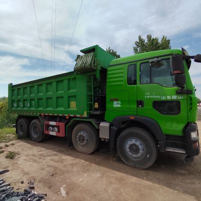 6X4 Sinotruk Caminhão de descarga Chassis Carga pesada de aço carbono Caixa de carga Motor Capacidade 4-6L