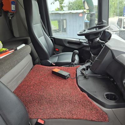 Estilo de elevação frontal Chassis Sinotruk Pump Trucks Capacidade de carga 21-30t Assentos ≤5