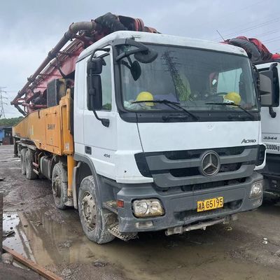 Chassi Sinotruk com transmissão manual equipado com componentes e pneus renovados