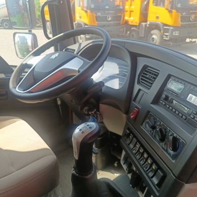 Caminhão de descarga diesel Sinotruk 6X4 com pneus certificados ISO e direção hidráulica