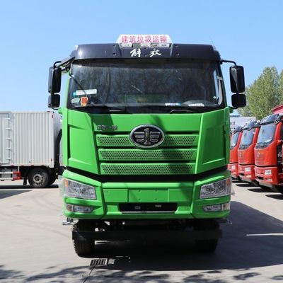Desenho de pneus sem tubos Sinotruk HOWO 8X4 caminhão para a Nigéria África Fabricantes