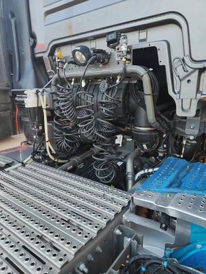 4×2 Roda motriz Cor Customizable Heavy Duty Trailer Kit de tanque de combustível 31-40t capacidade de carga