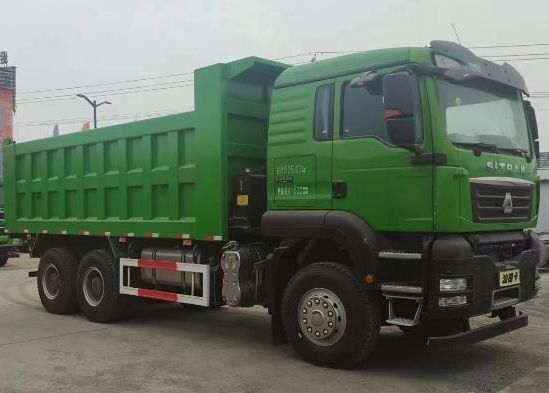 Direção hidráulica com assistência elétrica cor personalizada 6X4 Sinotruk Chassis Dump truck