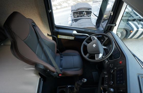 Veículo de reboque de tractor de carga pesada 6x4 com assento de suspensão pneumática e direção hidráulica