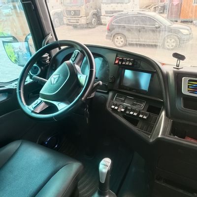 8×4 Zz4257n3247e1h 480 CV camião de reboque de semi-reboque a GNC com tanque de combustível de 1000 L e ≤5 lugares