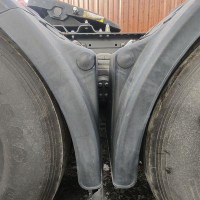 8×4 Zz4257n3247e1h 480 CV camião de reboque de semi-reboque a GNC com tanque de combustível de 1000 L e ≤5 lugares