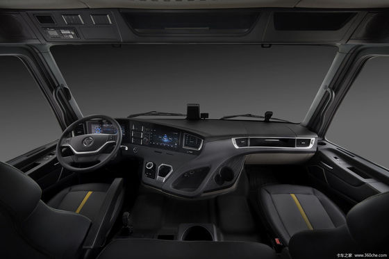 Chassi de caminhão de descarga pesado Sinotruk de cor personalizada com design de pneus sem tubos