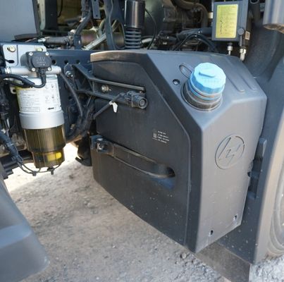6X4 Tractor Truck Saic Hongyan Jiehu H6 com Dump Trucks e ≤5 Assentos