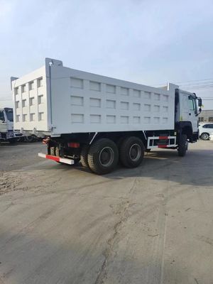 8.5x2.6x3.6m camião de descarga pesado com chassi Sinotruk resistente capacidade do motor 4-6L
