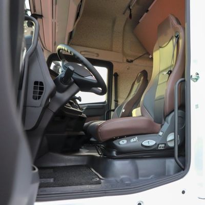 FAW Jiefang 6X4 J6p 370-550HP Reboque Tractor Head Caminhão Custo de Envio e Tempo de Entrega
