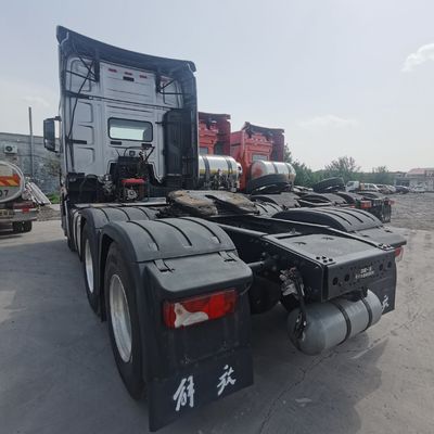 Caminhão FAW G7 pré-propriedade com capacidade de carga de 31-40 t e design de pneus sem tubo