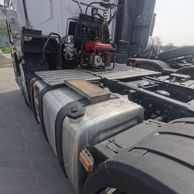 Caminhão FAW G7 pré-propriedade com capacidade de carga de 31-40 t e design de pneus sem tubo