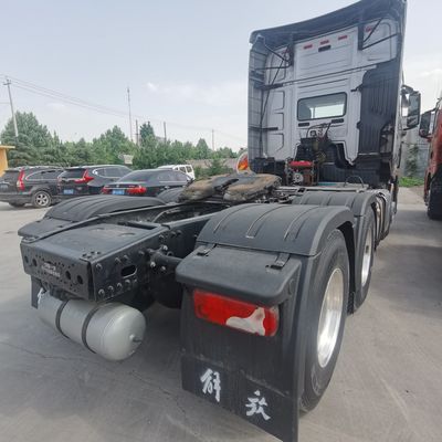Caminhão FAW G7 pré-propriedade com capacidade de carga de 31-40 t e design de pneus sem tubo