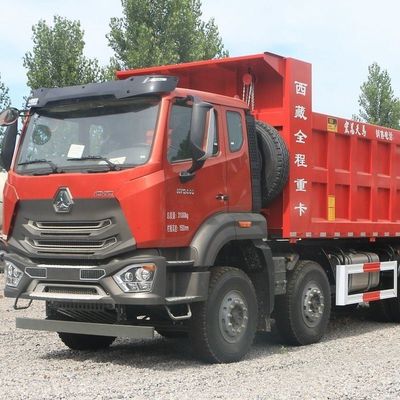 Caminhão de descarga 8x4 de alta potência com chassi Sinotruk e direção hidráulica