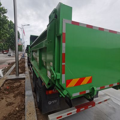 21-30t Capacidade de carga Sinotruk Chassis pesado Caminhão de lixo com direção hidráulica
