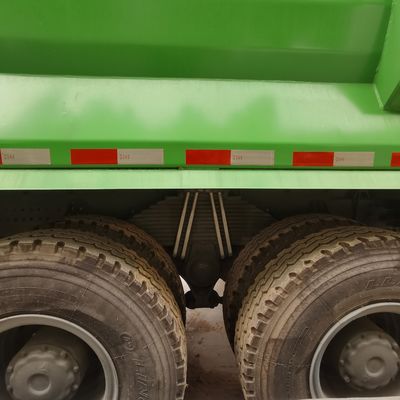 Caminhão de lixo motorizado com chassi Sinotruk Shacman e cabine de ar condicionado