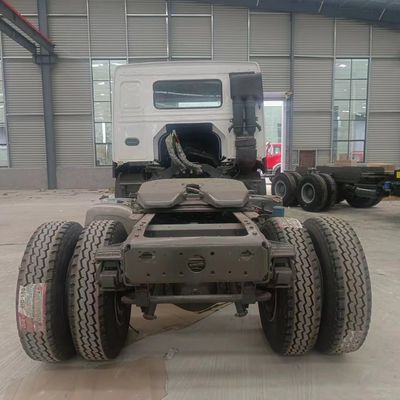 Reboque de tractor leve Sinotruk Haowo com capacidade do motor &gt; 8L e certificação ISO