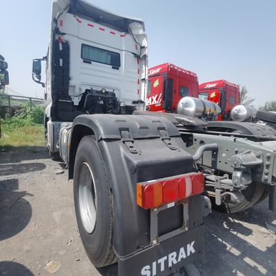 Pedido personalizado Truque de reboque HOWO H7 com 400 HP 6.8x2.5x3.8m