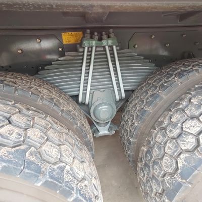 Estilo de elevação frontal usado Sinotruk HOWO 6*4 camião de descarga para transporte de carga pesada