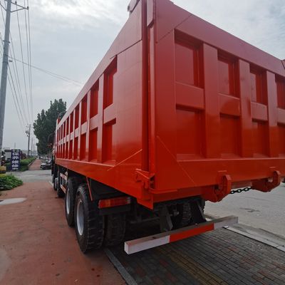 Sinotruk Chassis 6X4 Dump Truck com pneus e direção hidráulica 351-450hp
