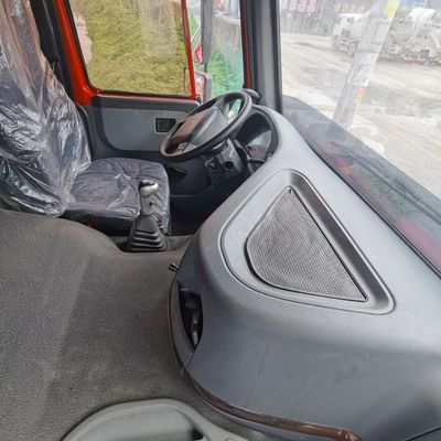 Caminhão pesado nacional 8X4 Caminhão de descarga Hidráulica direção Ar condicionado Cabina incluída