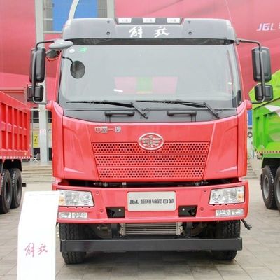 Sinotruck Camião de construção de direção hidráulica para aplicações off-road e de mineração
