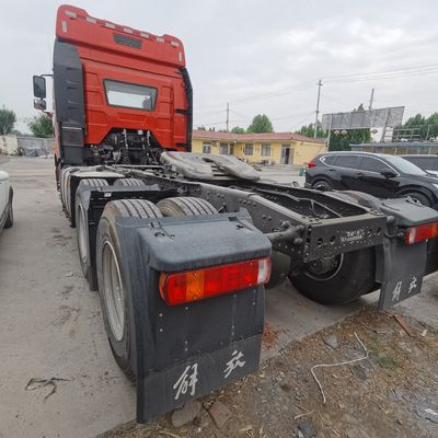 Potência 520HP Sinotruck Trator Truck 6X4 Tipper Trailer Combo com design personalizado