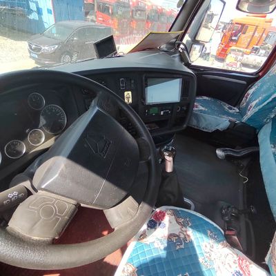 30 t Capacidade de carga Transmissão manual Tipo de transmissão pesada Sinotruk Chassis Tipper Truck