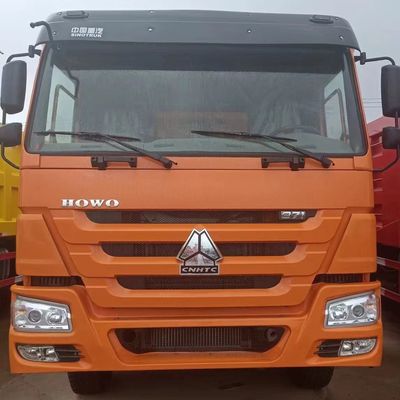 Pagamento integral de um camião pesado usado HOWO 6X4 com chassi Sinotruk e capacidade de 40 t
