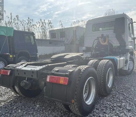 6 meses Shacman 400HP Tractor pesado com cadeira do condutor suspensão a ar e ≤5 assentos