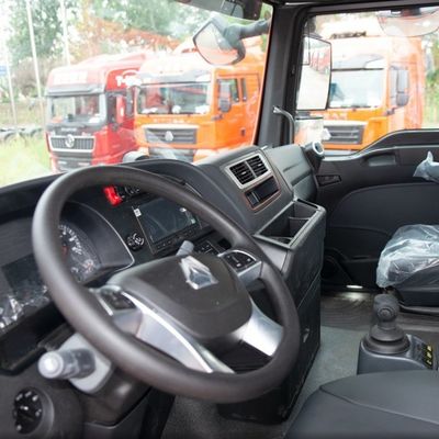 Trator Sitrak 6X4 certificado pela ISO com tanque de combustível e direção hidráulica