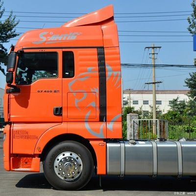 Caminhão-reboque de carga pesada com suspensão pneumática com capacidade de tanque de combustível de 600 L Euro 5