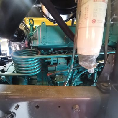 Transmissão manual Chassi Sinotruk 6X4 Veículo de descarga industrial para moedor de terra