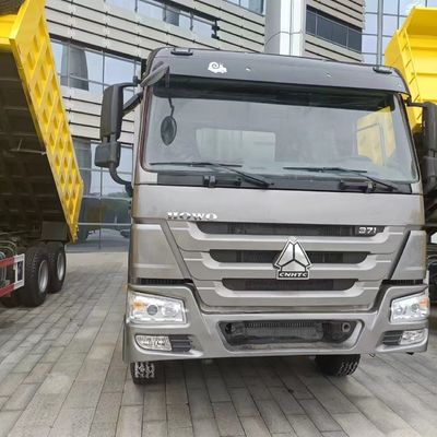 Caminhão Hovo 6X4 LHD com direção hidráulica e capacidade de carga de 40 t