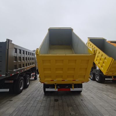 Hovo 6X4 LHD camião de descarga usado com direção hidráulica assistida e pneus sem tubos