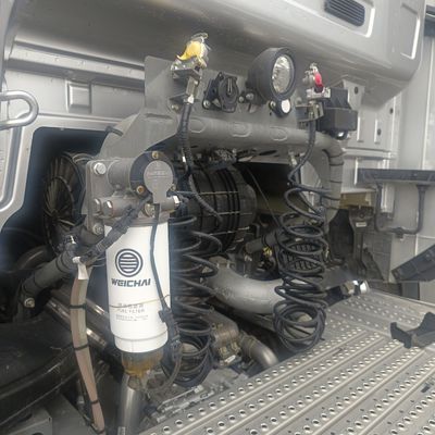 Caminhão-trator diesel com motor de binário com certificação de pneus GCC e ≤5 lugares