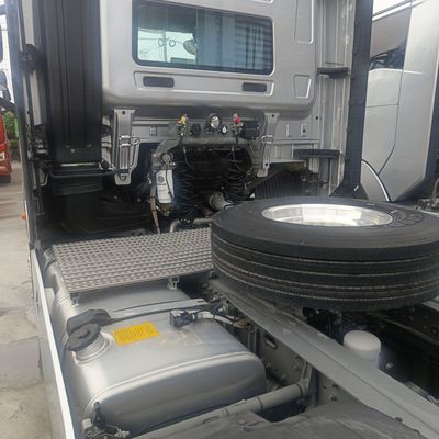 460HP FAW Tractor Truck Preço para as necessidades da sua empresa Opções acessíveis Assentos ≤5