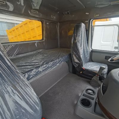 Chassi Sinotruk Veículo de equipamento de mineração de capacidade 30-40t com moeda e pneus dos EUA