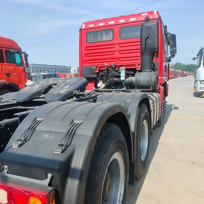 Caminhão-trator de aço carbono pesado para aplicações agrícolas 6.8x2.5x3.8m