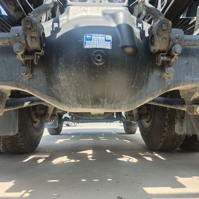 Caminhão-trator de aço carbono pesado para aplicações agrícolas 6.8x2.5x3.8m