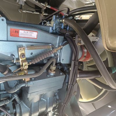 Transmissão manual 6X4 camião de descarga com direção hidráulica e pneus de assistência de potência