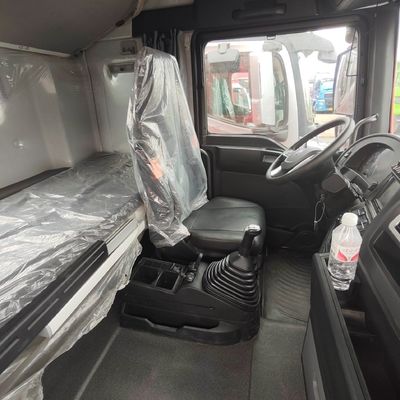 Sinotruk Sitrak Transporte de mercadorias por caminhão-trator/trator-trator 6X4 usado com 6 meses
