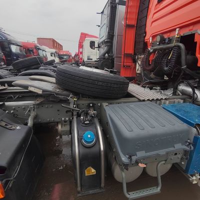 Transmissão manual 6X4 Sitrak usado Trator-caminhão para transporte de mercadorias em boas condições