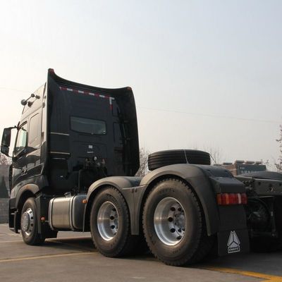 Tanque de combustível de 600L 420HP Trator 6X4 com ≤5 lugares Caminhão pesado nacional HOWO Série A7